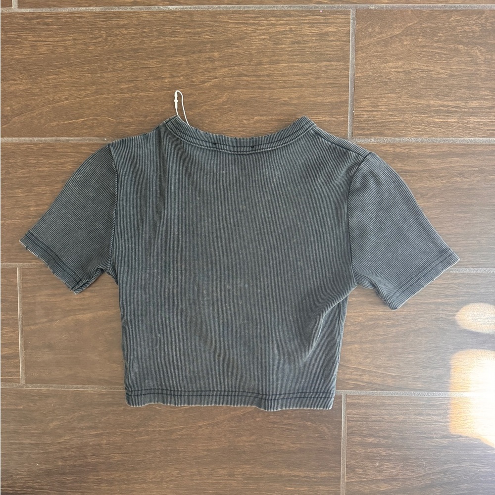 Zara distressed crop Ribbed Tee - Picture 2 of 3